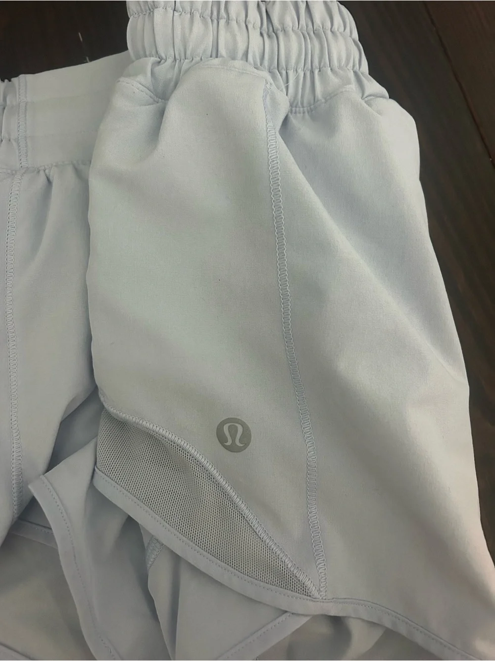 Lululemon Hotty Hot Shorts 2.5 - Picture 3 of 3
